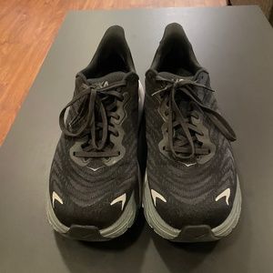 Hoka Running Shoes (Arahi 6)